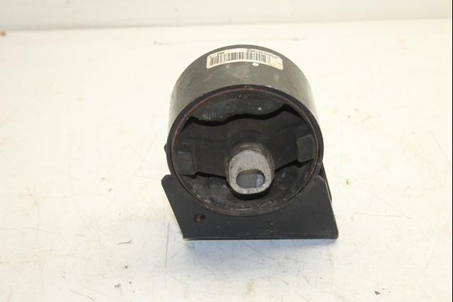 Подушка (опора) двигуна, передня 68051873AB CHRYSLER