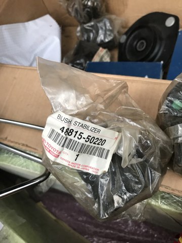 Подушка стабілізатора 4881550220 TOYOTA