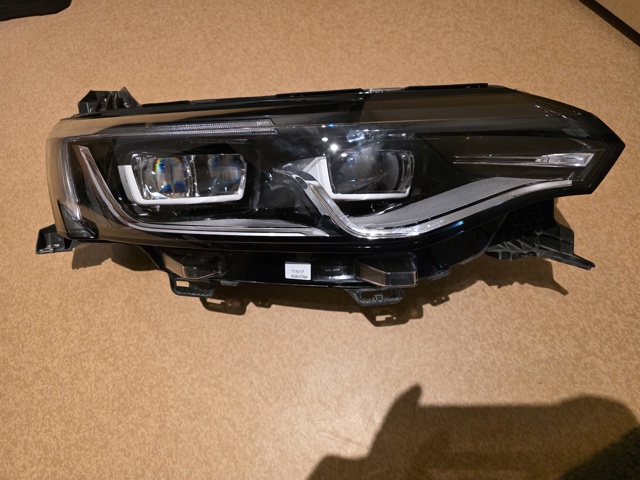 Права блок фара 260100184R RENAULT