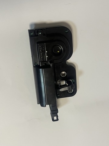 Мотор-привід відкр/закр. замку багажника/дверей 3/5-х 7L0827511E VAG