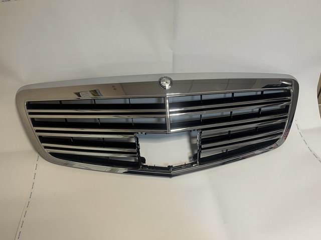 Решітка A2218800683 MERCEDES