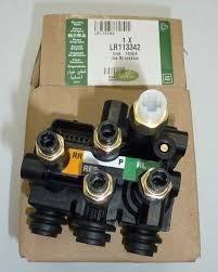 Блок клапанів регульованої підвіски, задній LR070246 LAND ROVER