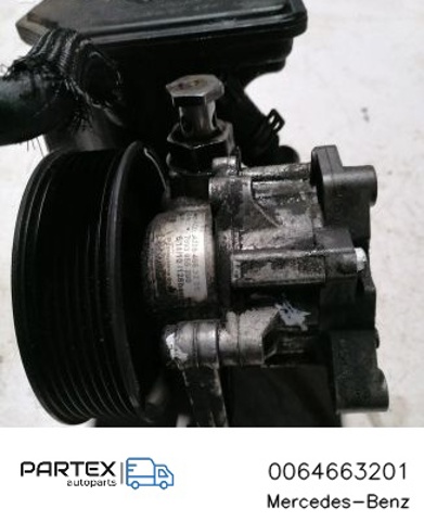 Насос кермового управління 0064663201 MERCEDES