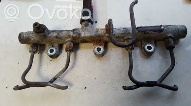 Паливна рампа 0445214019 PEUGEOT