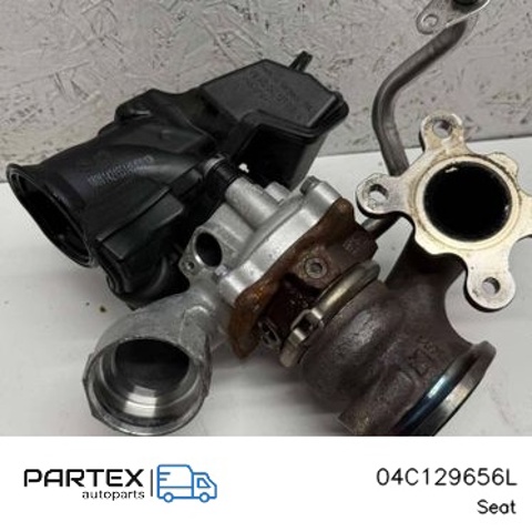 Патрубок повітряний, вихід повітряного фільтра 04C129656L VAG