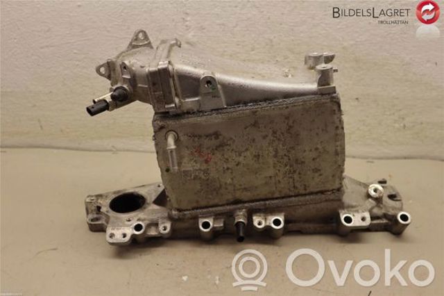 Радіатор інтеркулера 04L129711T VAG