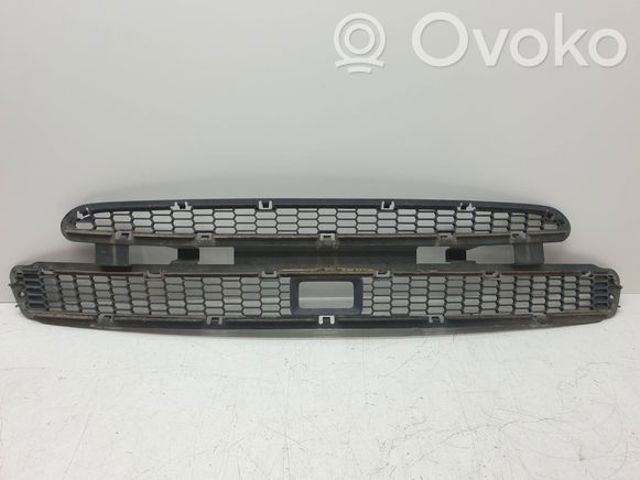 Решітка переднього бампера 103821100A TESLA