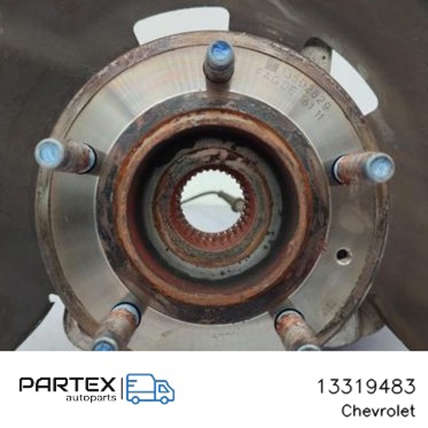Цапфа передні праві 13319483 OPEL