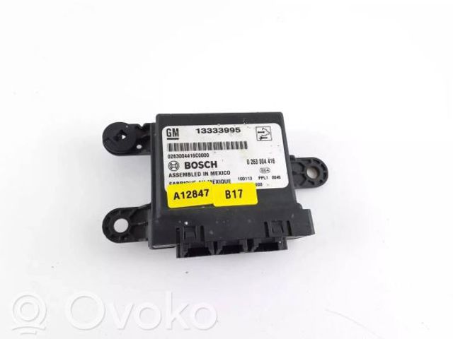 Модуль керування (ЕБУ) парктроніком 13333995 OPEL
