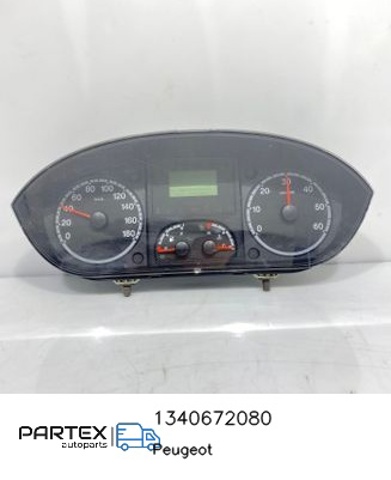 Панель приладів 1340672080 PEUGEOT