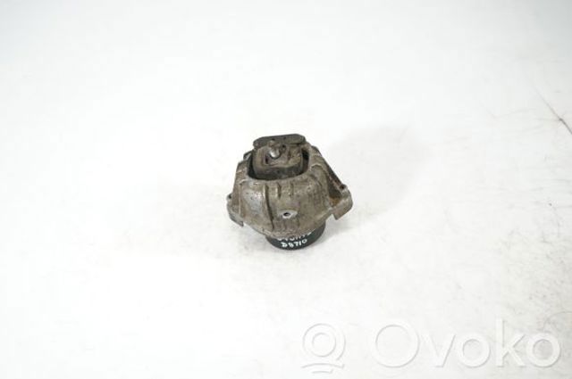 Кронштейн подушки (опори) двигуна, лівої 13981112 BMW