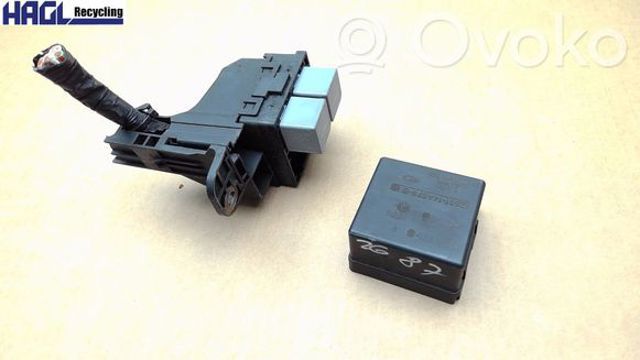 Коробка запобіжників 1514684 FORD