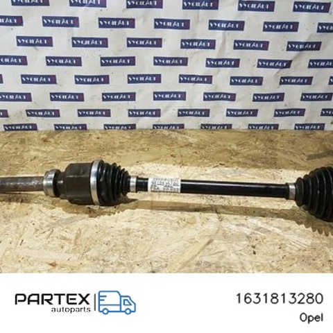 Привід правий Peugeot 5008 2