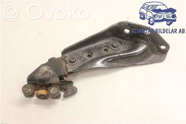 Ролик двері бічної/зсувної, правий нижній 1636281780 PEUGEOT