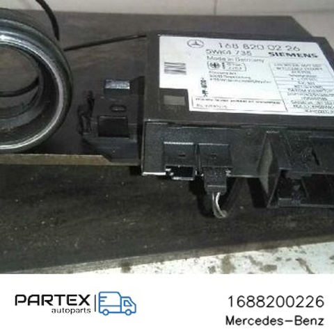 Задній правий стоп 1688200226 MERCEDES