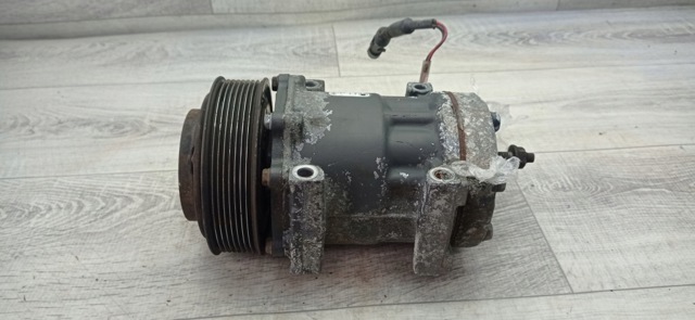 Компресор кондиціонера 1935617 DAF