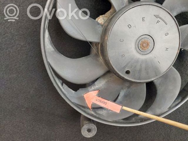 Кронштейн двигуна вентилятора охолодження на дифузорі 1J0121206 VAG