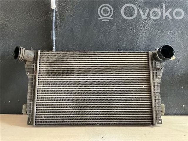 Радіатор интеркуллера 1J0145803H VAG
