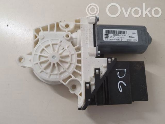 Моторчик склопідйомника двері задніх, правих 1K0959704AE VAG