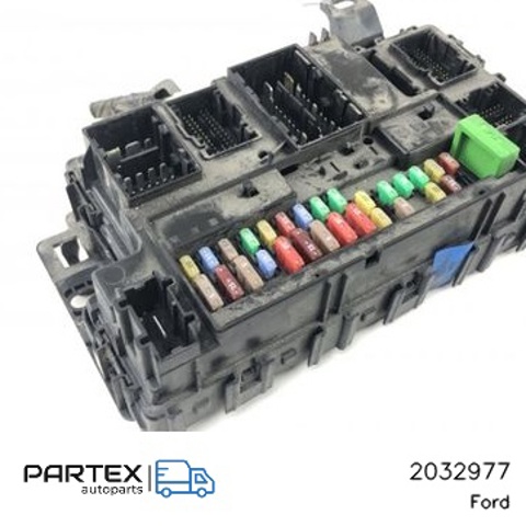 Коробка запобіжників 2032977 FORD