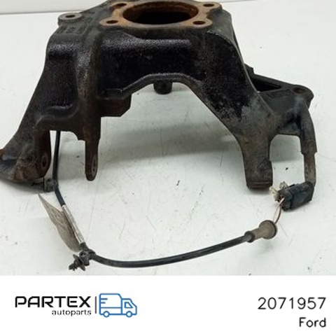 Цапфа поворотна права 2071957 FORD