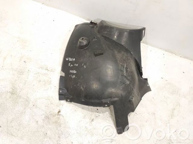 Підкрилки передні праві 2098840622 MERCEDES