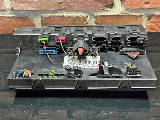 Блок керування сигналами SAM 2115453601 MERCEDES