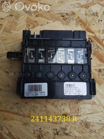 Коробка запобіжників 241143738R RENAULT
