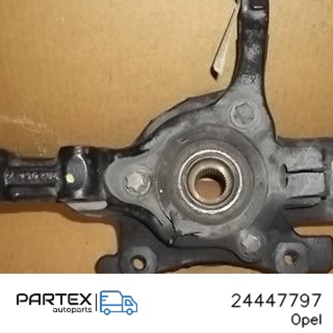 Цапфа поворотна права 24447797 OPEL