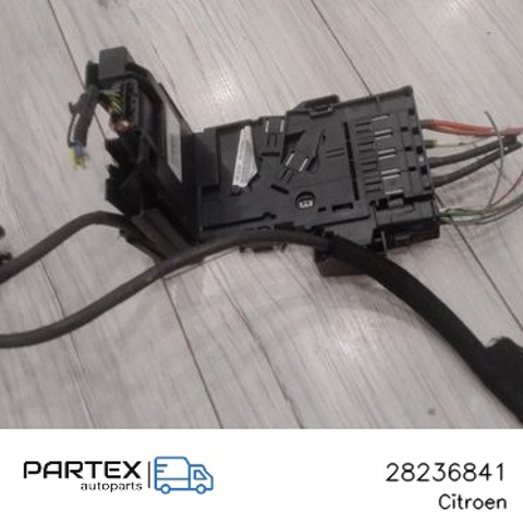 Монтажний блок 28236841 PEUGEOT