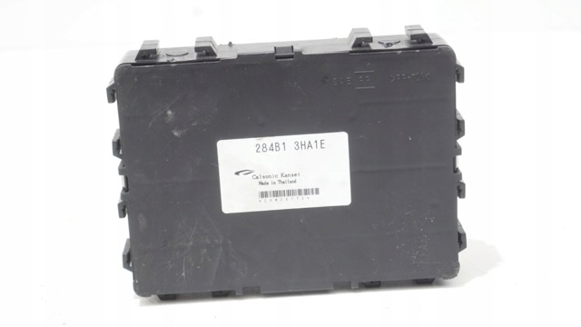 Блок комфорту 284B13HA1E NISSAN