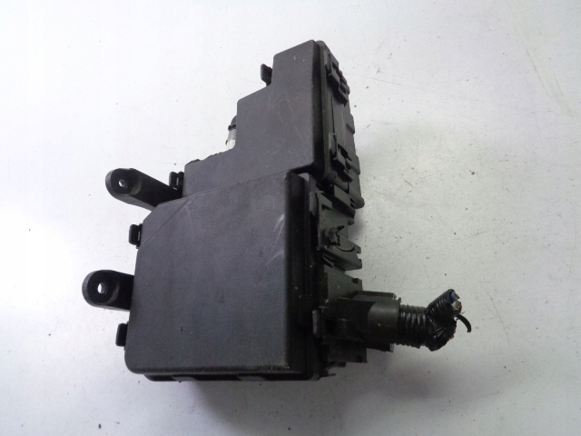 Коробка запобіжників 284B75NA0A NISSAN