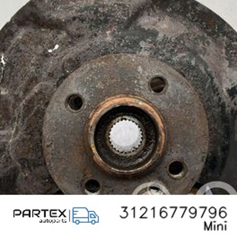 Цапфа поворотна права 31216779796 BMW
