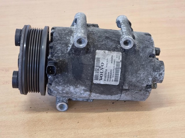 Компресор холодоагенту 31267514 VOLVO