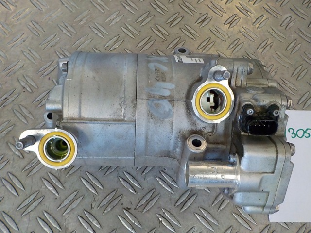 Компресор системи кондиціювання 32130500 VOLVO
