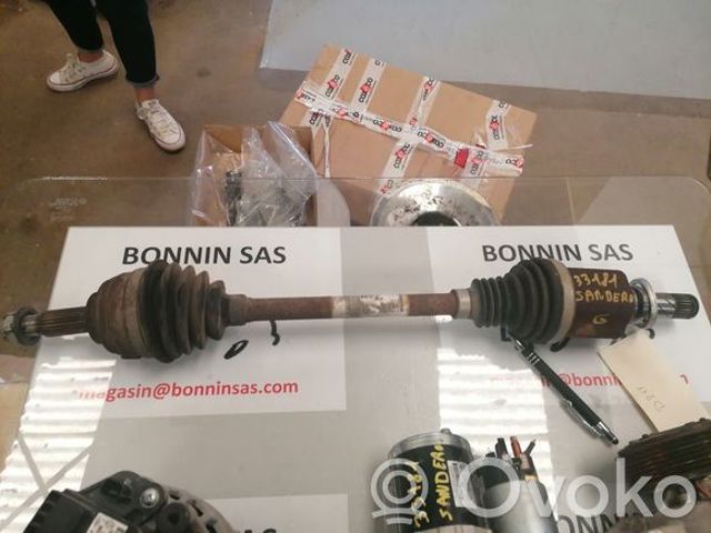 Піввісь передня ліва 391017832R RENAULT