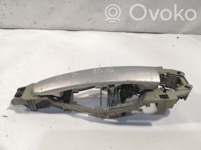 Тримач зовнішньої ручки дверей, передньої правої 3B0837886 VAG