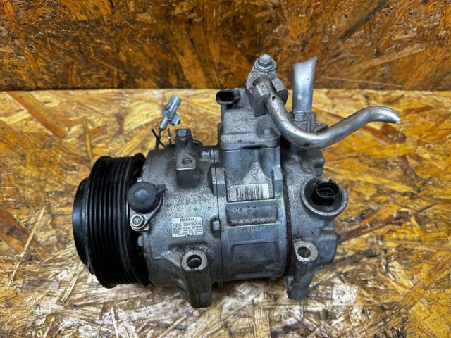 Компресор кліматичної установки 4472806220 TOYOTA