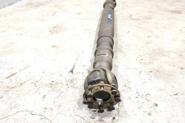 Вал карданний задній, у зборі 4634101102 MERCEDES