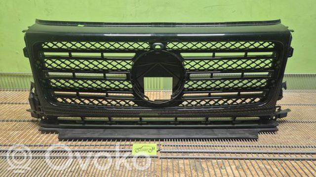 Облицювання радіатора 4638880400 MERCEDES