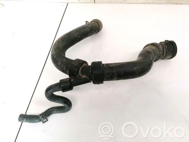 Шланг/патрубок радіатора охолодження, верхній 4B0121101T VAG