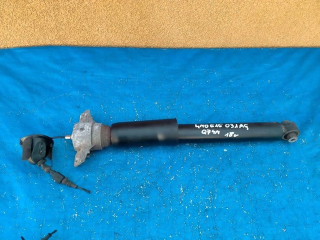 Задній амортизатор 4M0616031AG VAG
