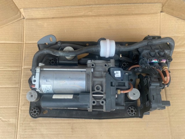 Компресор пневмопідкачкою (амортизаторів) 4N0616005C VAG