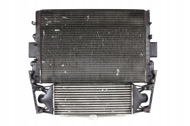 Радіатор двигуна 504152996 IVECO