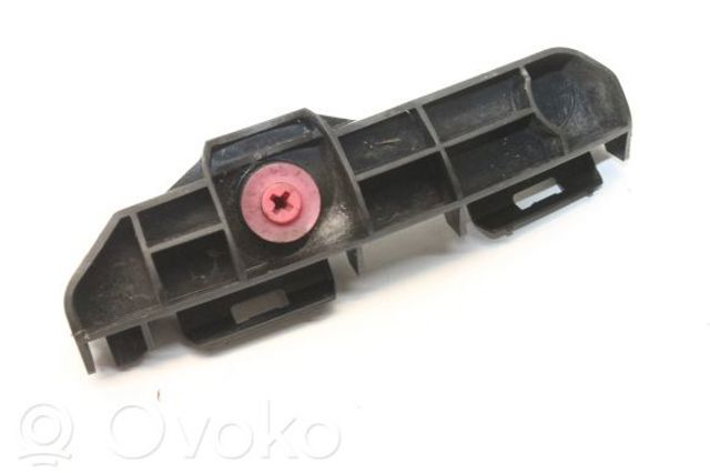 Лівий кронштейн заднього бампера 5256342030 TOYOTA