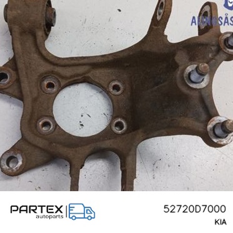 Кулак поворотний правий 52720D7000 HYUNDAI