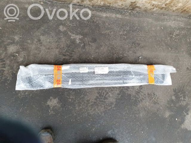 Решітка переднього бампера, центральна 5311206200 TOYOTA