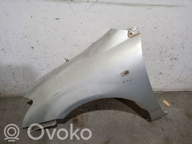 Бічна частина передня ліва 5381202090 TOYOTA