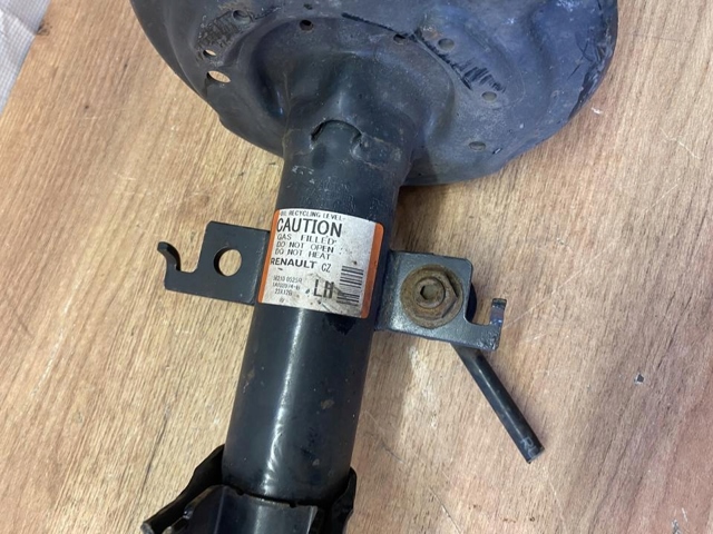 Задній амортизатор 562100525R RENAULT