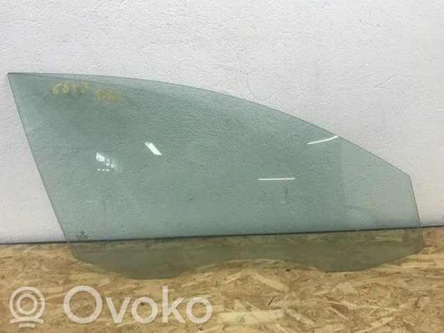 Скло пасажирських дверей 5K4845202B VAG
